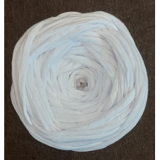 Трикотажна пряжа. Колір: білий