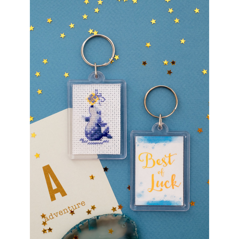 Набір-брелок з акриловою рамкою для вишивання хрестиком на канві “Тюлень“