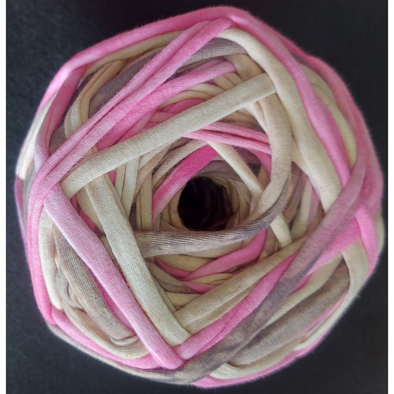 Трикотажна пряжа. Колір: триколірний