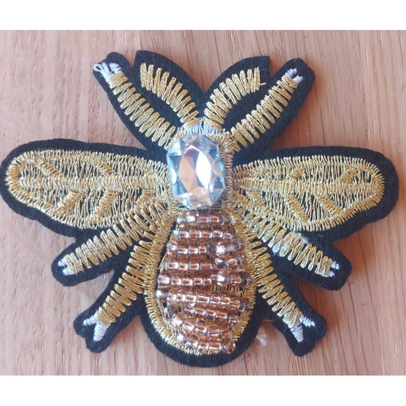 Аплікація клейове Жучок зі стразою й бісером.