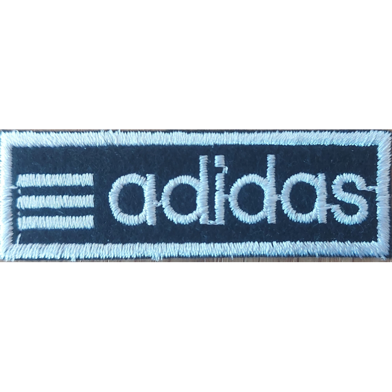 Аплікація для одягу. Adidas, білий. Аплікація для одягу. Adidas, білий.