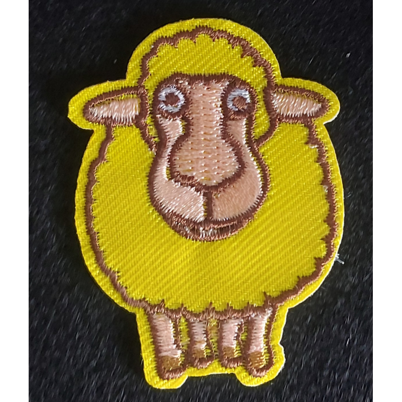 Аплікація для одягу овечка. Аплікація для одягу овечка.