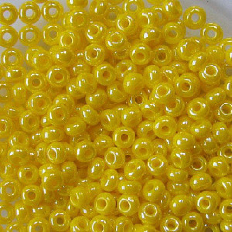 Бісер перламутровий жовтий 10 г, No10