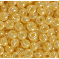 Бісер перламутровий екрю 10 г, No10