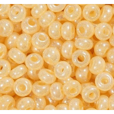 Бісер перламутровий топлене молоко 10 г, No10