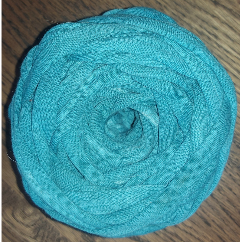 Трикотажна пряжа. Колір: темно-блакитний