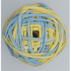 Трикотажна пряжа. Колір: жовто-блакитний (бледенна)