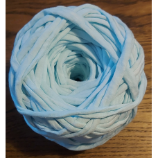 Трикотажна пряжа. Колір: блакитний