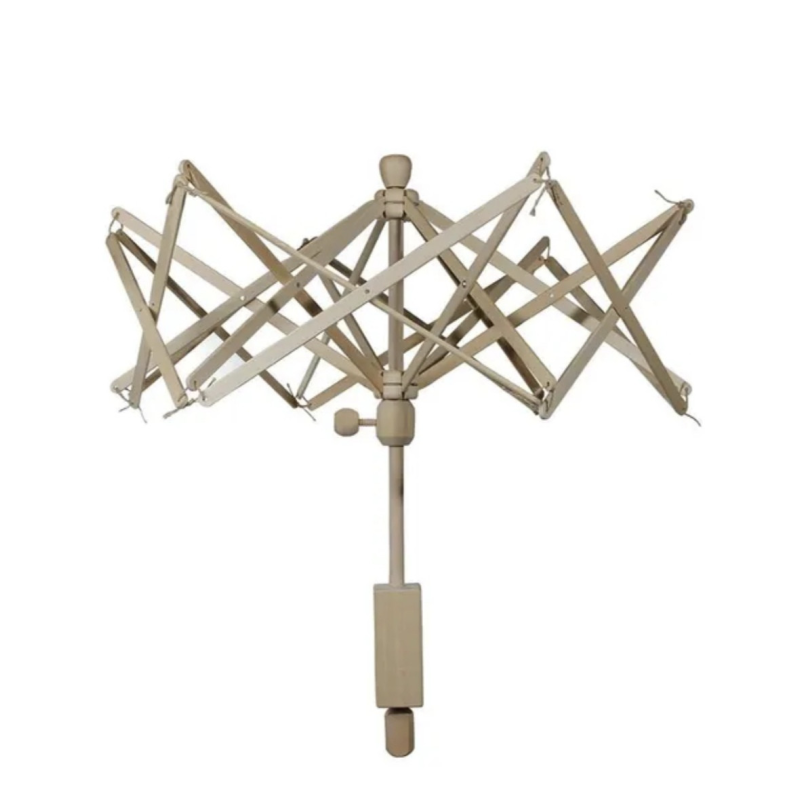 Парасолька для сушіння та розмотування пряжі.