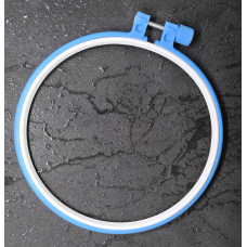 П“яльці пластикові для вишивки 14 см блакитні