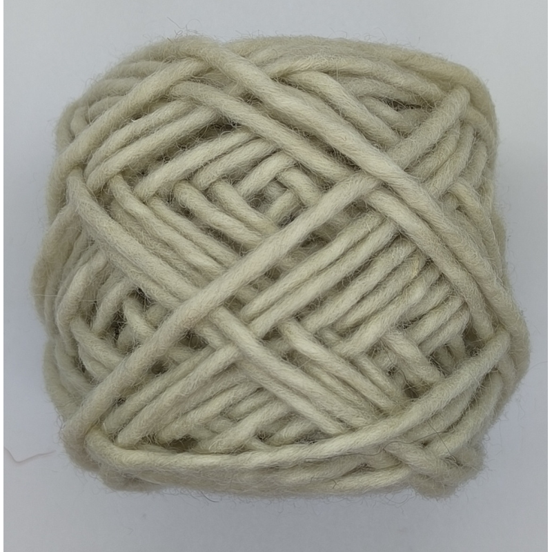Вовняна пряжа. (шнур) Колір: молочний.