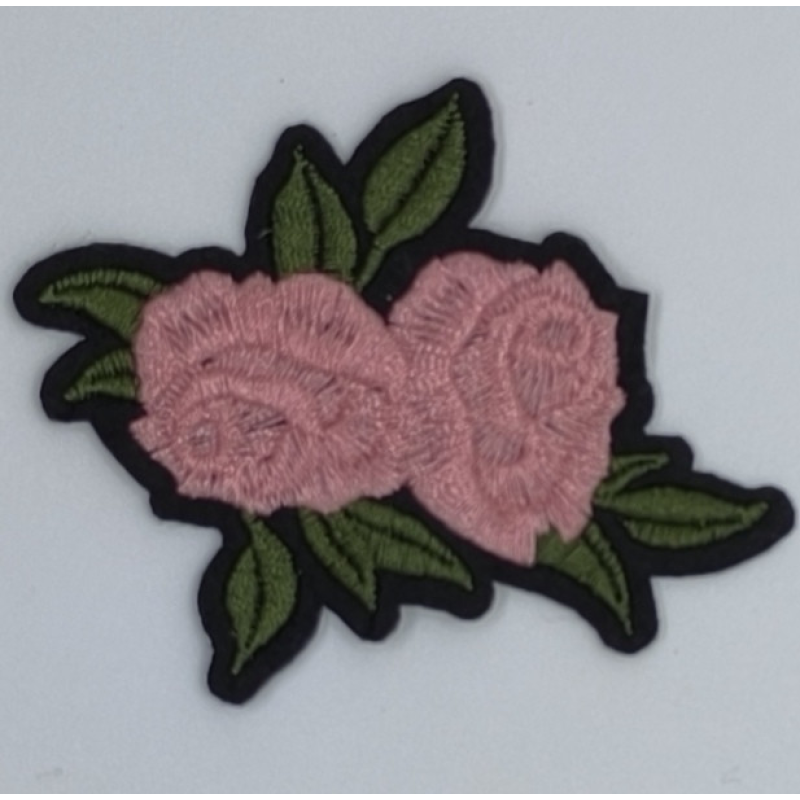 Аплікація для одягу. рожеві троянди Аплікація для одягу. рожеві троянди