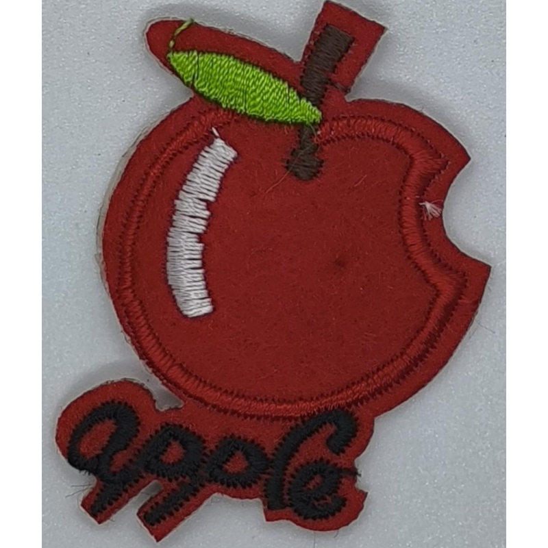 Аплікація для одягу. Apple червона Аплікація для одягу. Apple червона