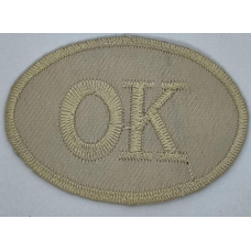 Аплікація для одягу. Ok, бежева