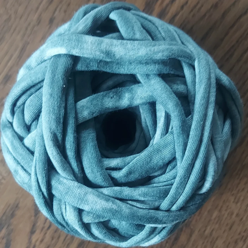 Трикотажна пряжа. Колір: сіро-синій