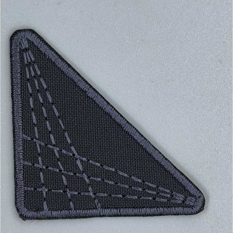 Аплікація для одягу. Трикутник сірий. Аплікація для одягу. Трикутник сірий.