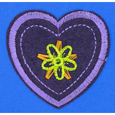 Аплікація для одягу. Серце фіолетове.
