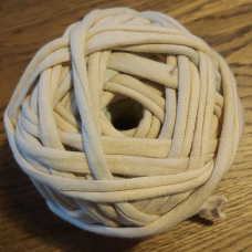 Трикотажна пряжа. Колір: Беж