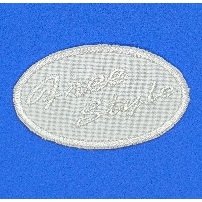 Аплікація для одягу спортивна біла Free style.