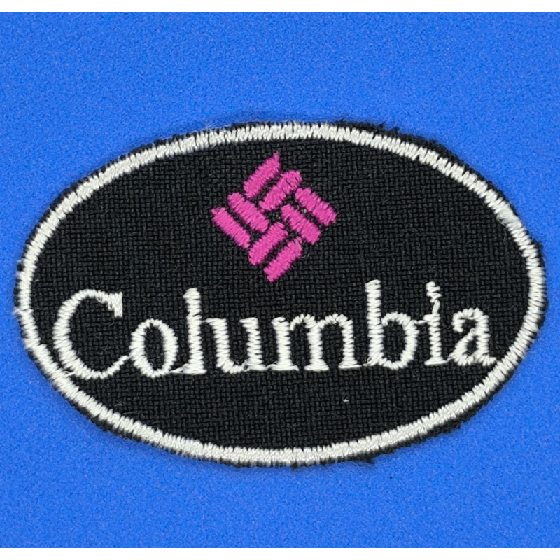 Аплікація для одягу спортивна чорно-біла Columbia. Аплікація для одягу спортивна чорно-біла Columbia.