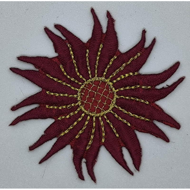 Аплікація для одягу. Квітка бордова.