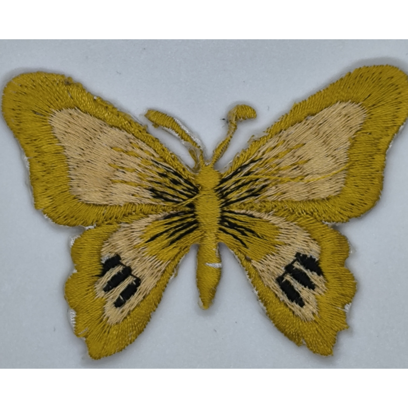 Аплікація для одягу. Метелик бежевий Аплікація для одягу. Метелик бежевий