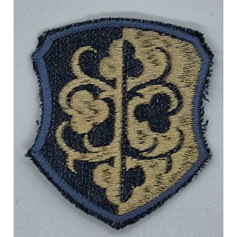 Аплікація для одягу, герб із вензелями, джинс