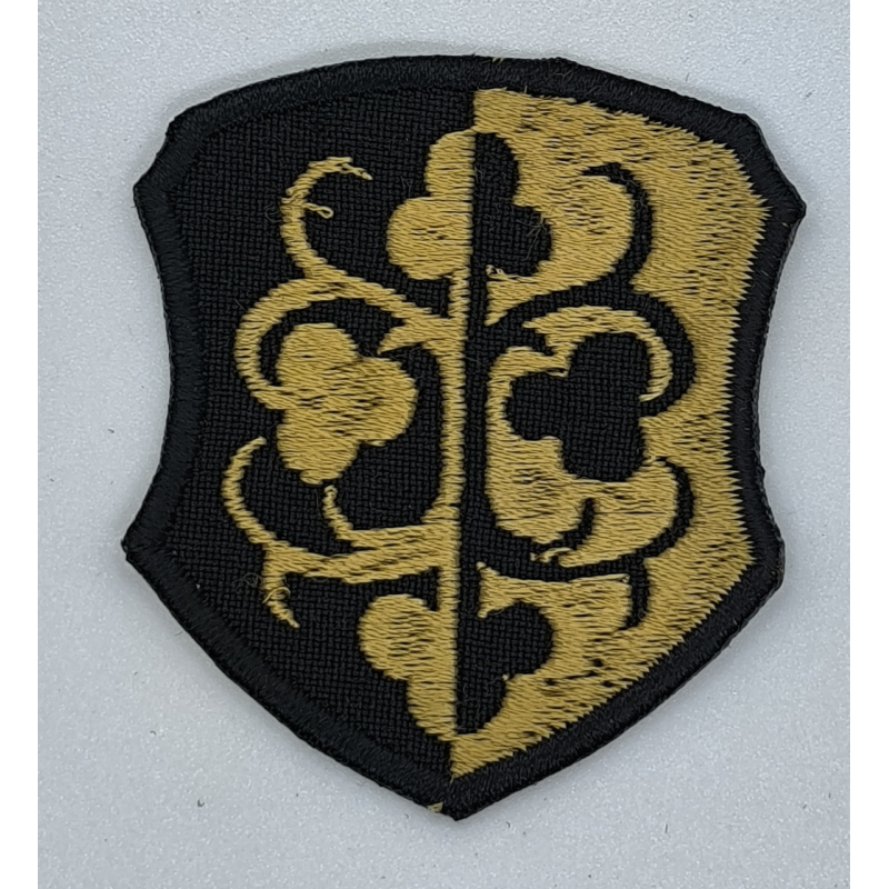 Аплікація для одягу, герб із вензелями, чорна