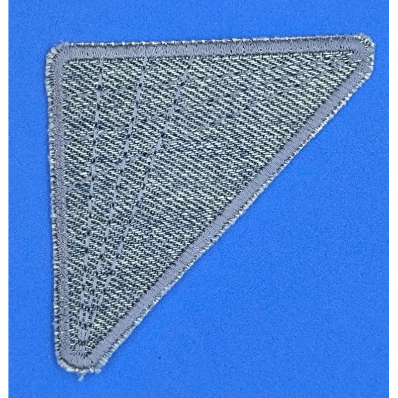 Аплікація для одягу джинсова, треугоник, велика.