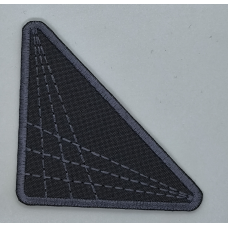 Аплікація для одягу сіра, трикутник, велика.