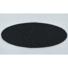 Аплікація для одягу чорна. Одинокий вовк