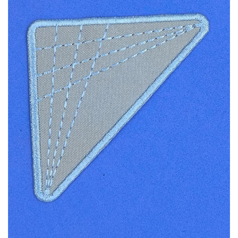 Аплікація для одягу блакитна, трикутник, велика.