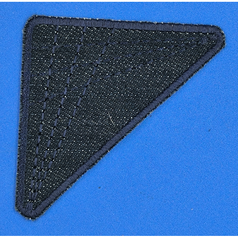 Аплікація для одягу чорний-джинс, трикутник, велика.