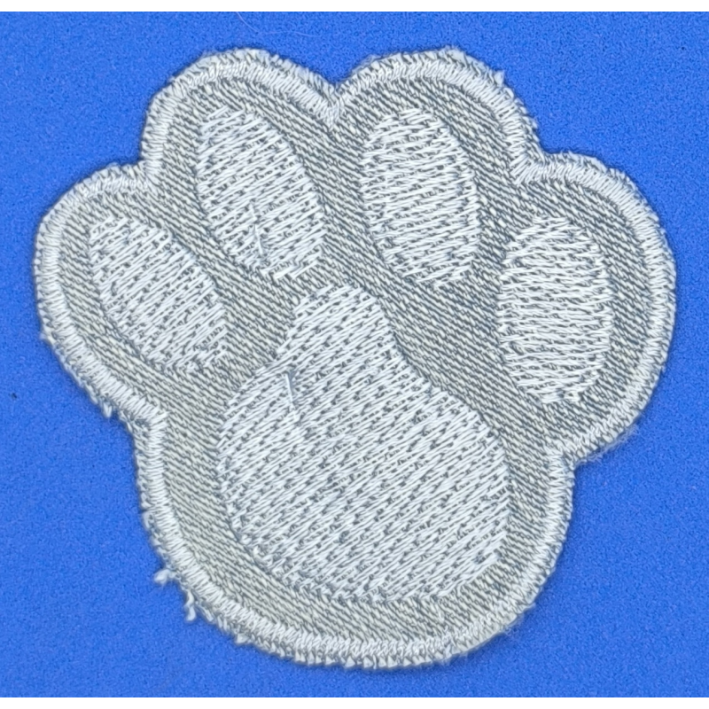 Аплікація для одягу, лапка світло-сіра