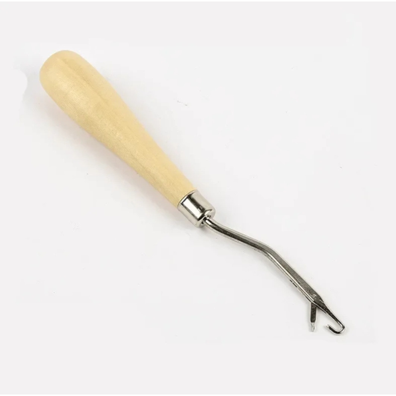 Гачок для килимової техніки