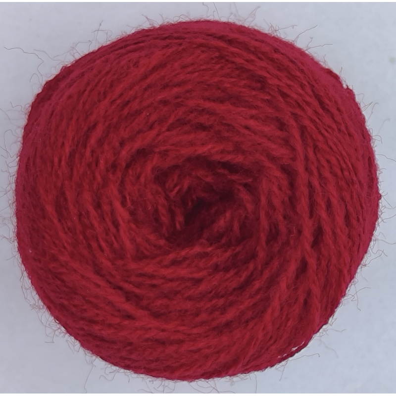 Муліне, нитки акрилові. Темно-червоні. Муліне, нитки акрилові. Темно-червоні.