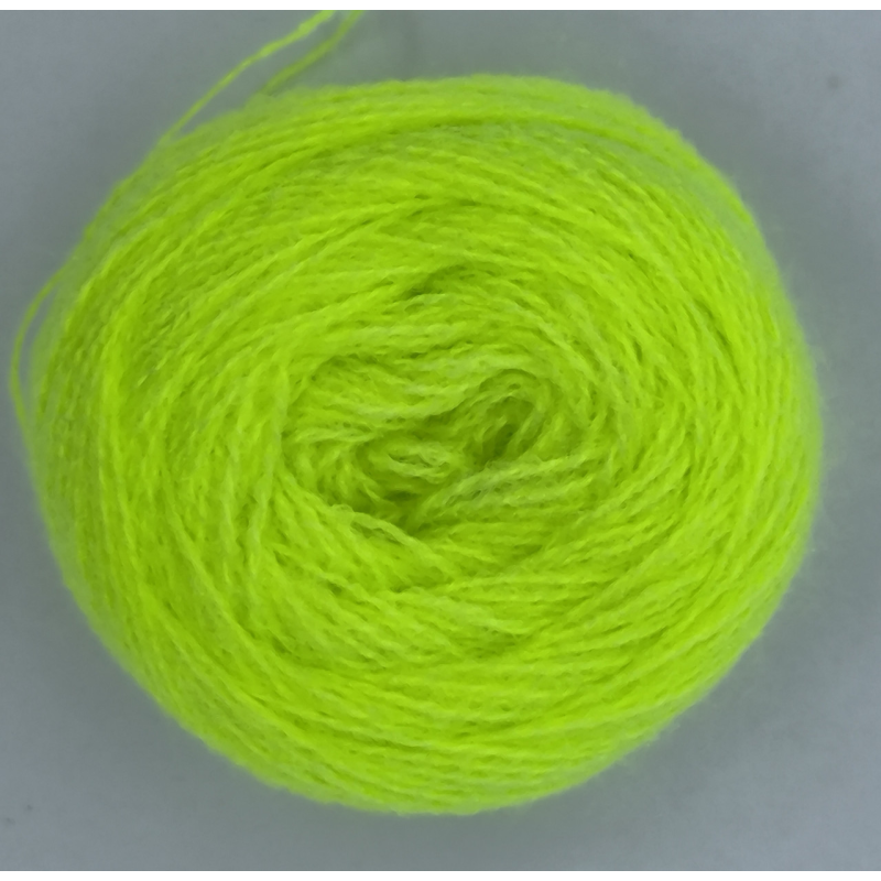 Муліне, нитки акрилові. світло-салатові. Муліне, нитки акрилові. світло-салатові.