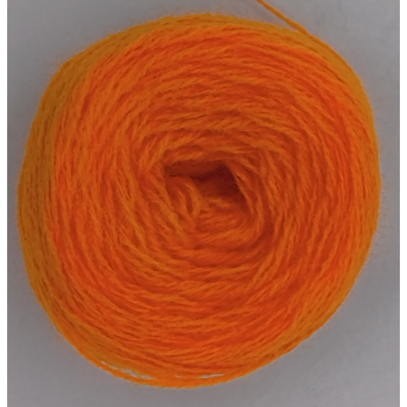 Муліне, нитки акрилові. Жовтогарячі. Муліне, нитки акрилові. Жовтогарячі.