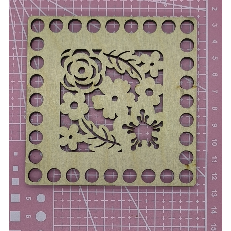 Денце для кошика з фанери 4 мм. Квадратне.