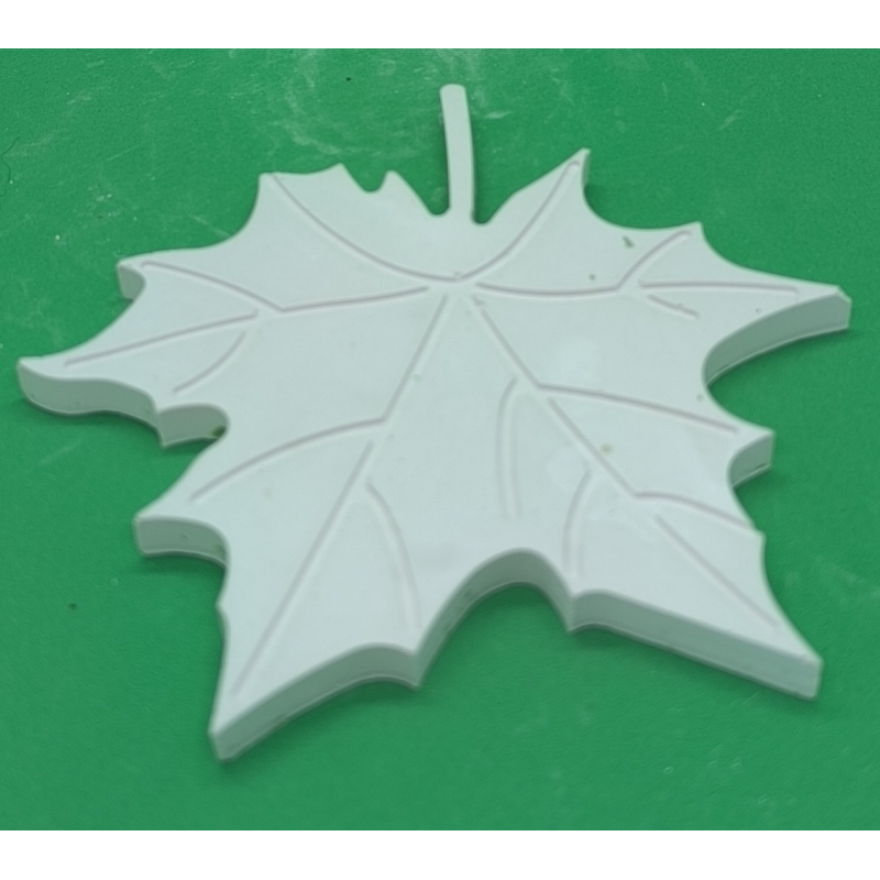 Гіпсова фігурка (барильєф) для розмальовування. Кленовий листочок.