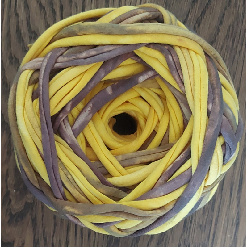 Трикотажна пряжа. Колір: жовто-коричневий