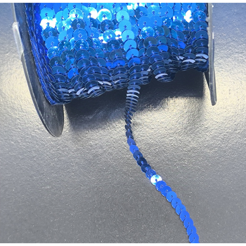 Паєтки на нитці круглі 6 мм, сині, електрик