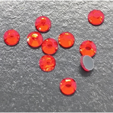 Стрази 5-мм червоні (на клейовій основі)