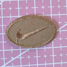 Аплікація для одягу спортивна бежева знак Nike, міні.