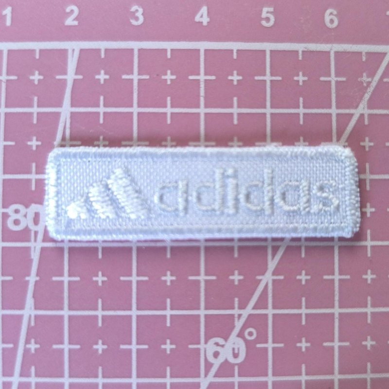 Аплікація для одягу спортивна прямокутна біла. Adidas.