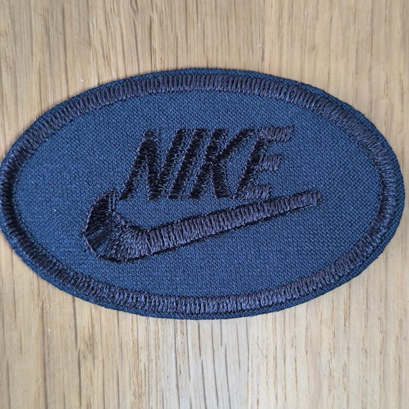 Аплікація для одягу спортивна. Овальна синя. Nike.