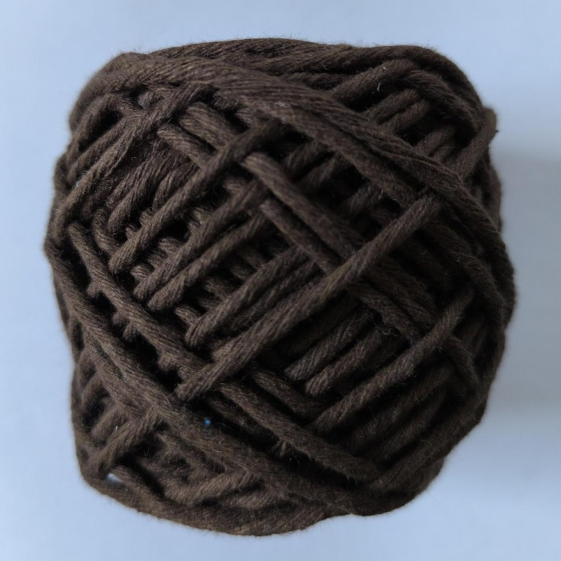 Шнур для макрамі або в“язання гачком. Колір : корич