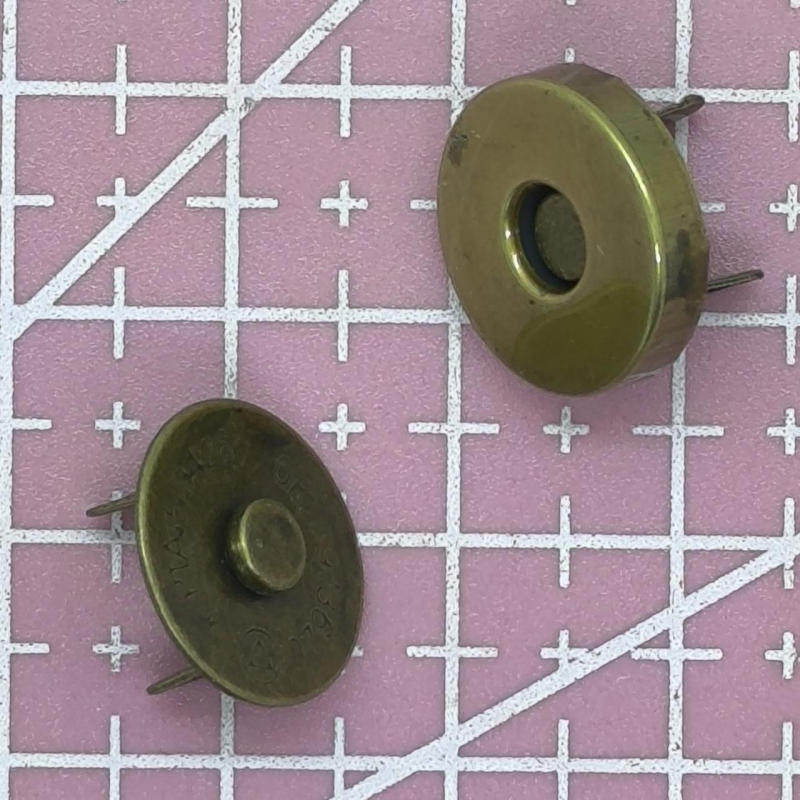 Кнопка металева, магнітна 14 мм Кнопка металева, магнітна 14 мм