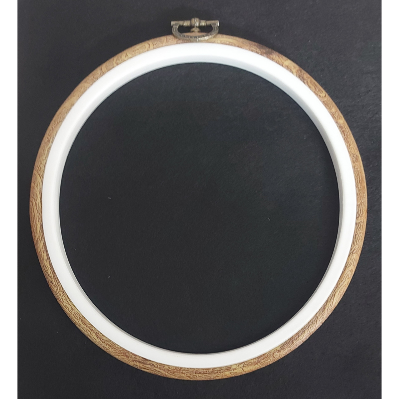 П“яльці-рамка для вишивки 14,5 см П“яльці-рамка для вишивки 14,5 см