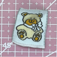 Аплікація для одягу. Нашивка. Ведмедик